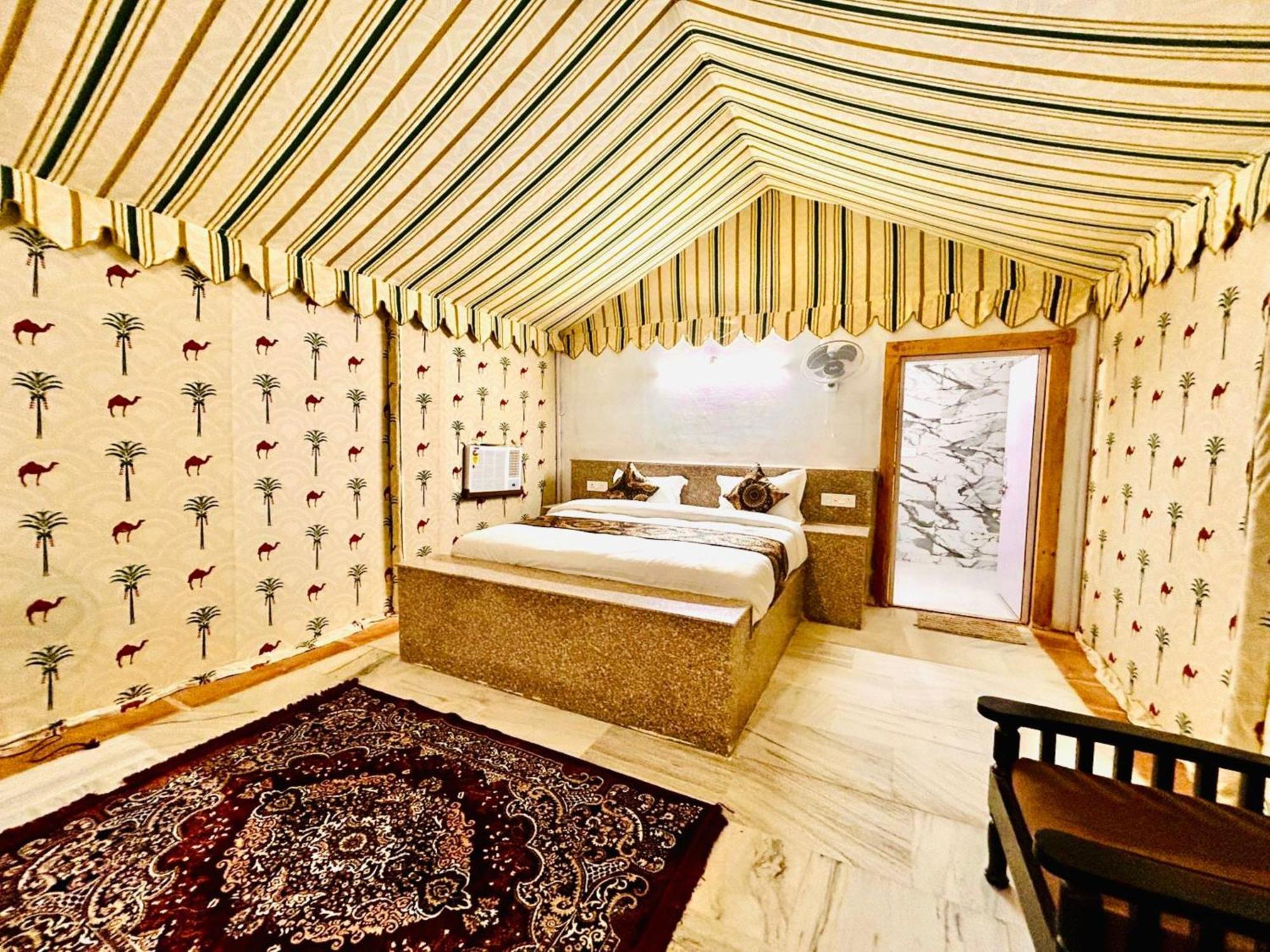 Jaisalmer Sand Dunes Luxury Camp And Resort Exteriör bild