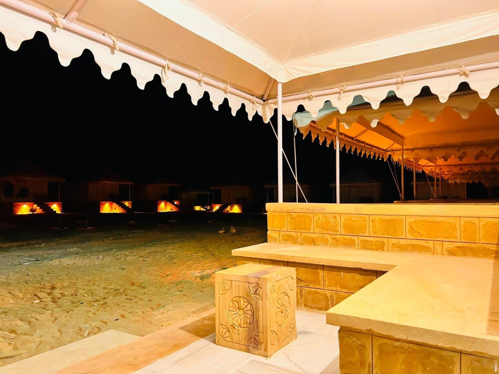 Jaisalmer Sand Dunes Luxury Camp And Resort Exteriör bild