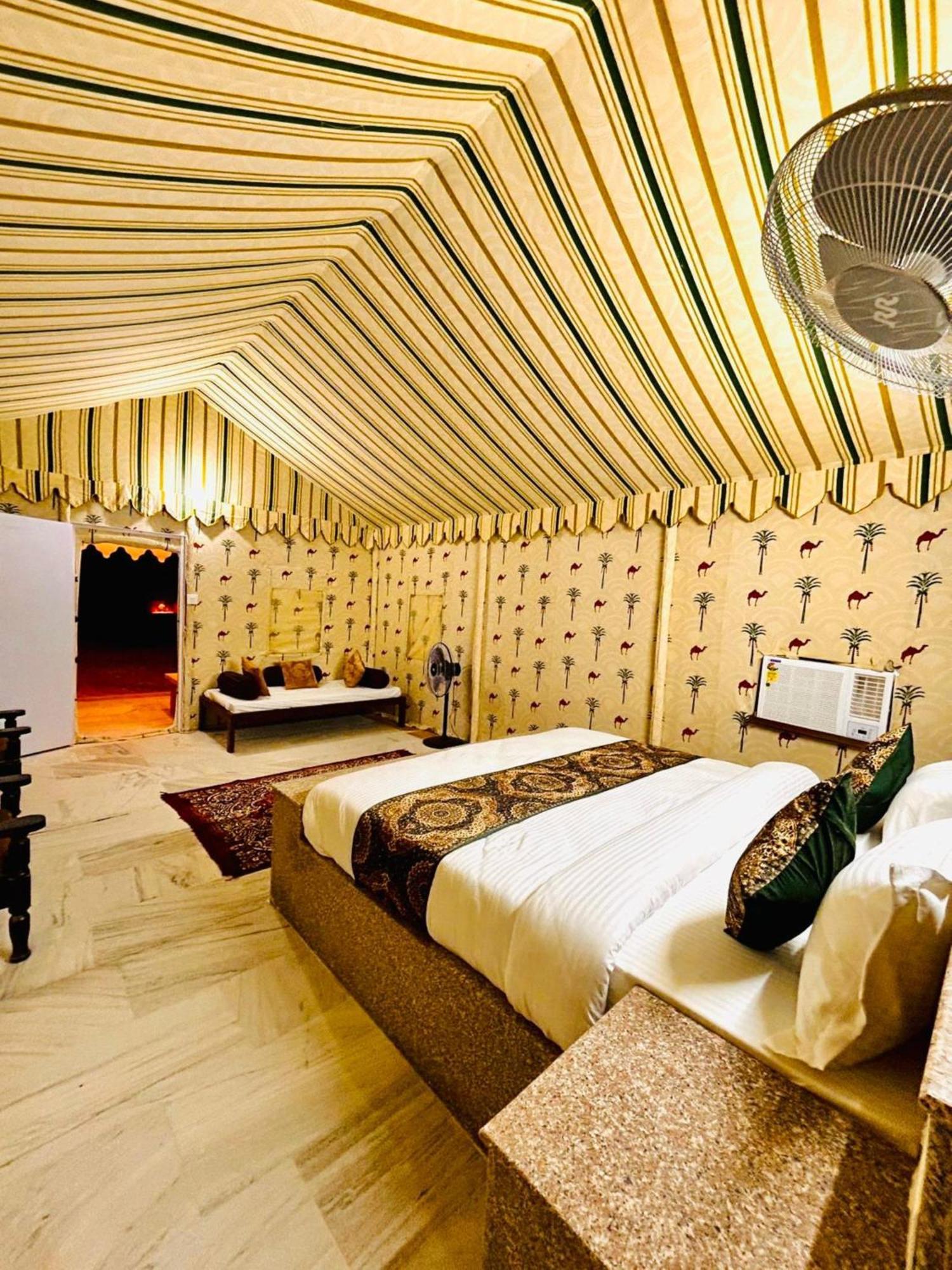 Jaisalmer Sand Dunes Luxury Camp And Resort Exteriör bild