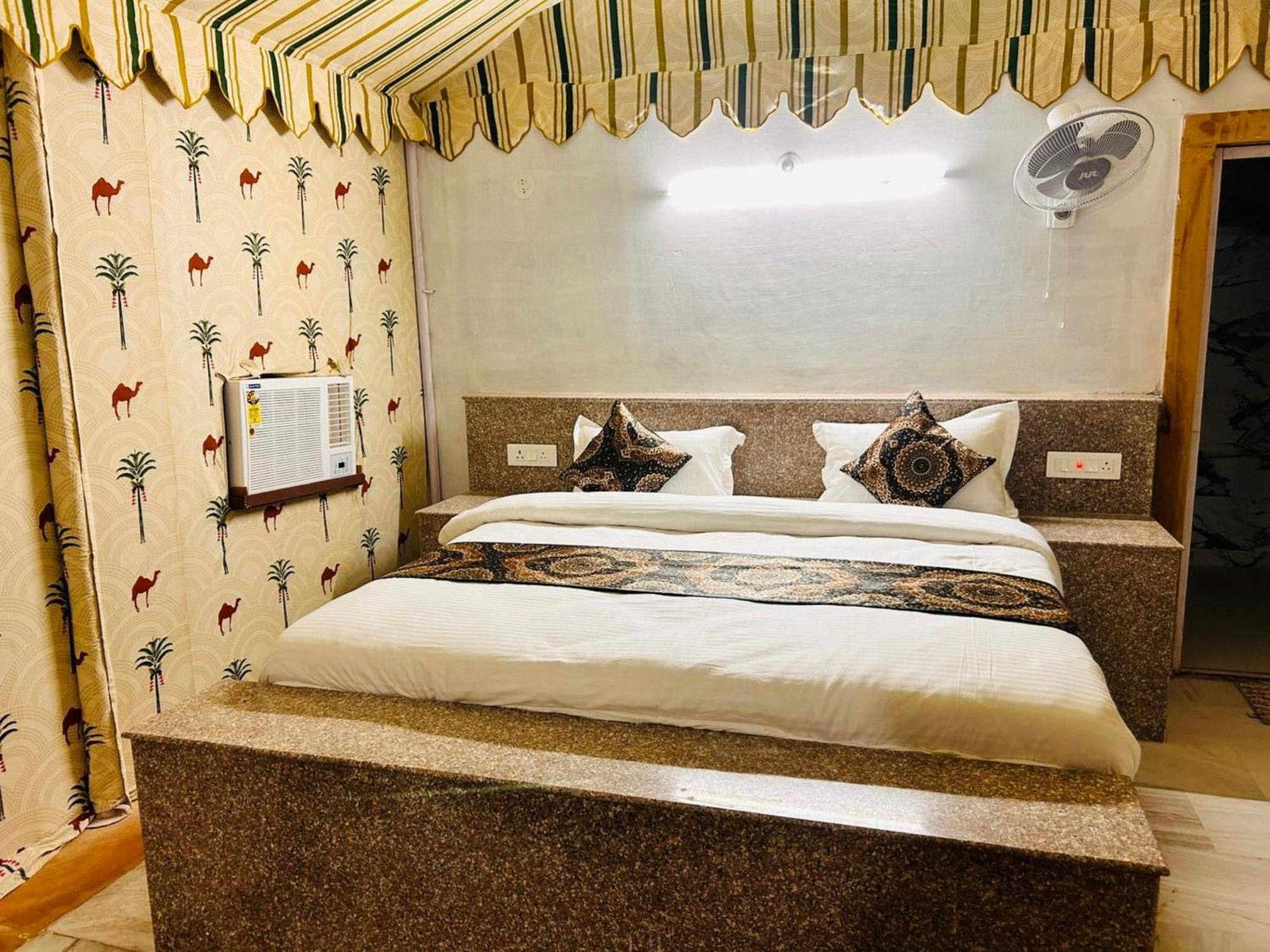 Jaisalmer Sand Dunes Luxury Camp And Resort Exteriör bild