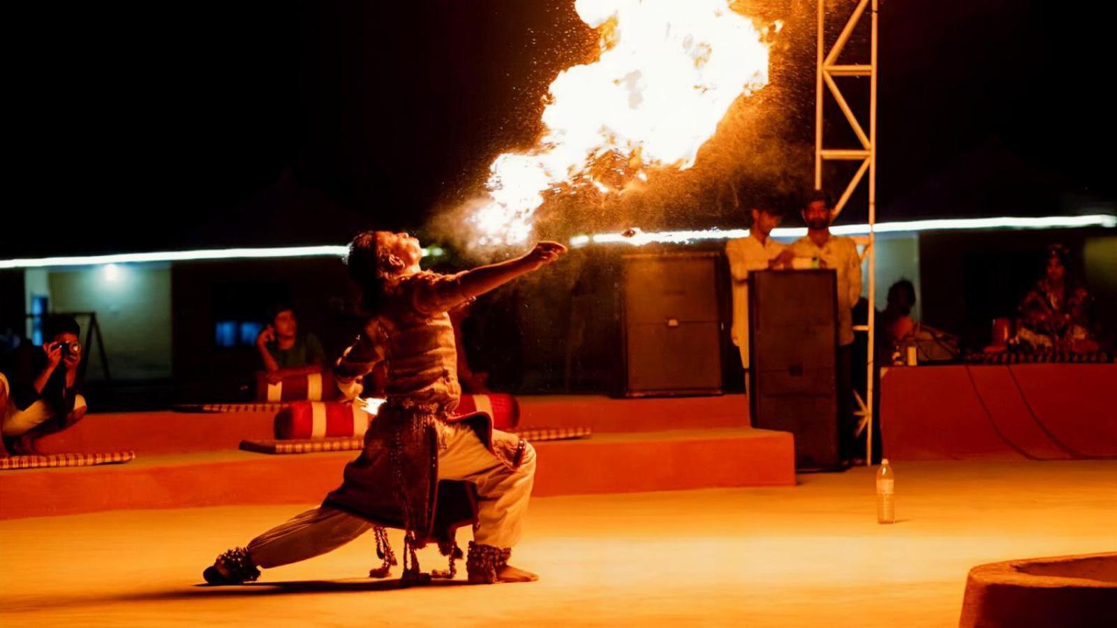 Jaisalmer Sand Dunes Luxury Camp And Resort Exteriör bild