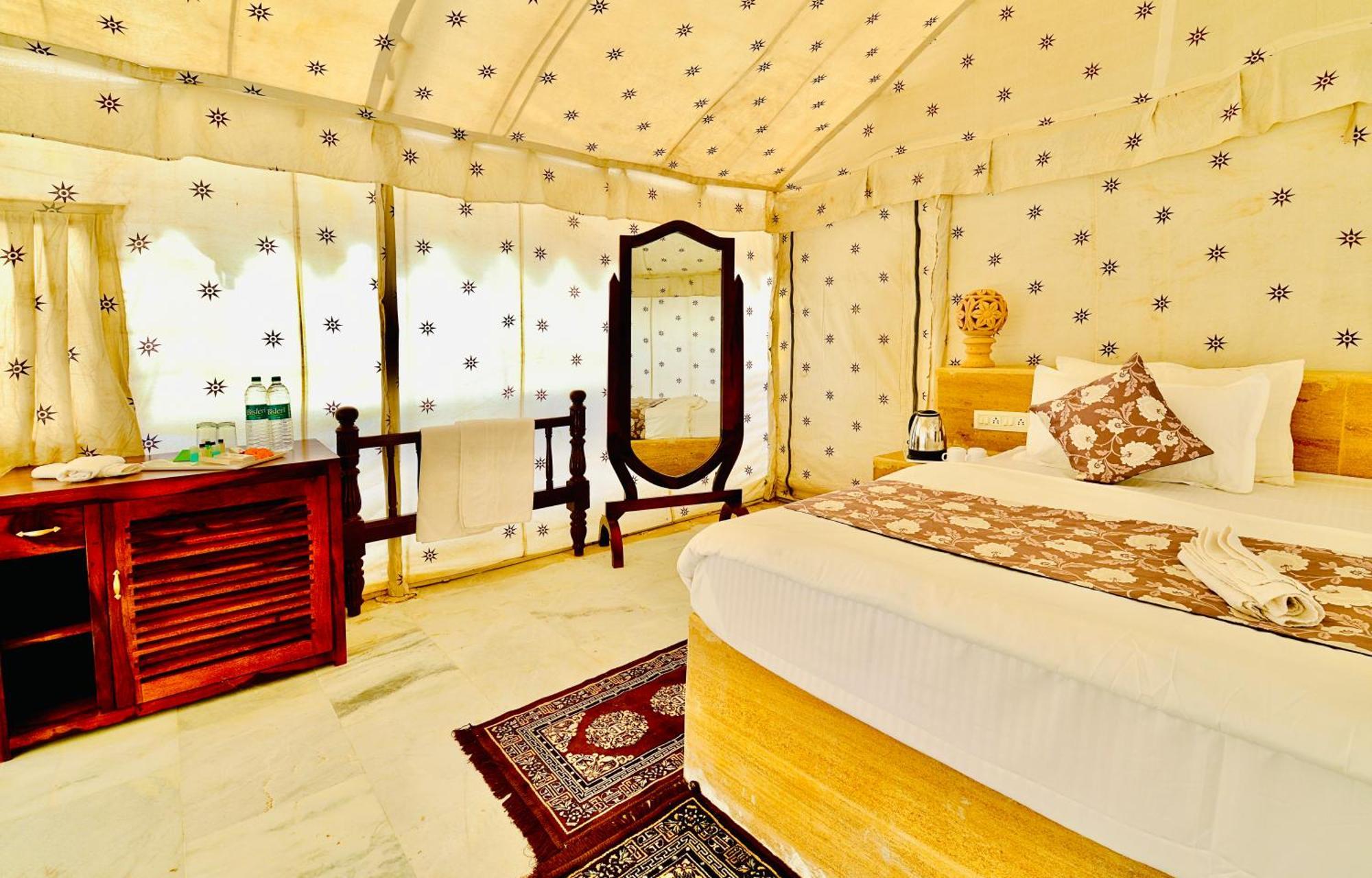 Jaisalmer Sand Dunes Luxury Camp And Resort Exteriör bild
